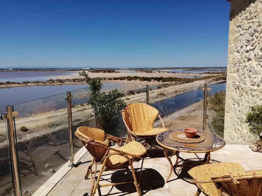 Nuits Salines Aigues-Mortes Buitenkant foto